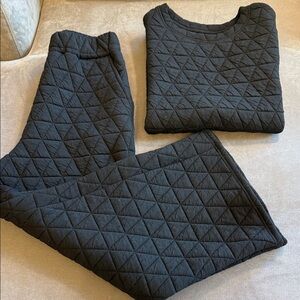 Black Quilted Sweatshirt and Pants Set